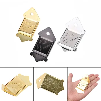 Triangle Mandolin Guitar chrome Tailpiece with Cover and Screws for Mandolin Part Replacement Guitar Maker Flower Pattern
Triangle Mandolin Guitar chrome Tailpiece with Cover and Screws for Mandolin Part Replacement Guitar Maker Flower Pattern