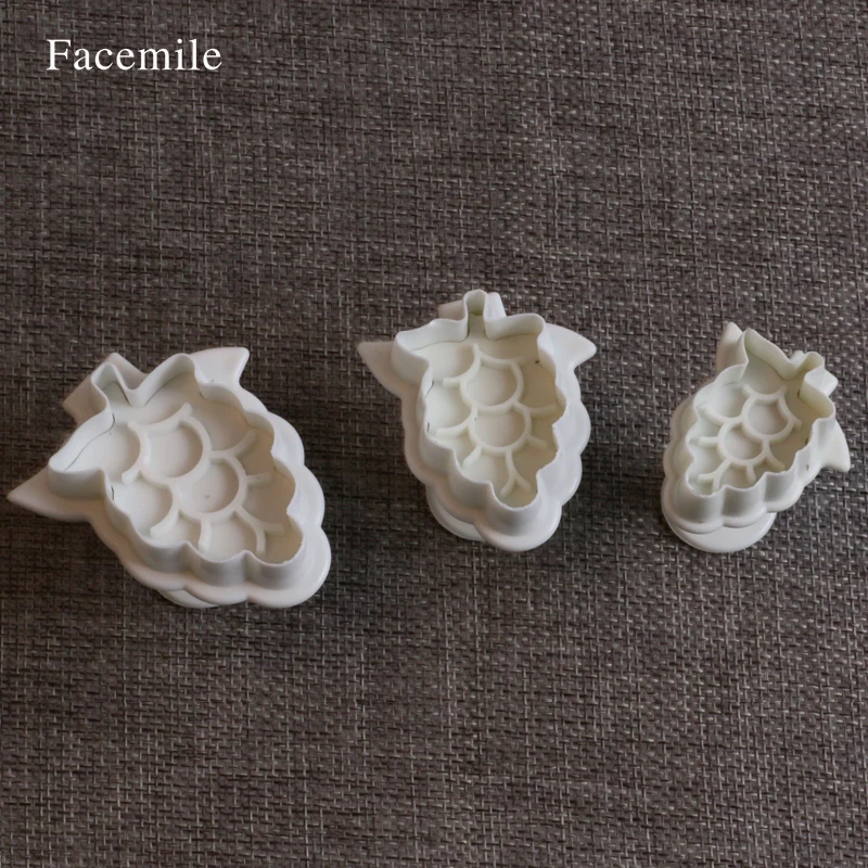 3pcs Grape Shape Plastic Gift Gift Plunger Biscuit Cookie Cutter Candy Gift Gift Decorating Tools Pastry Biscuit Stamp 04057
3pcs Grape Shape Plastic Gift Gift Plunger Biscuit Cookie Cutter Candy Gift Gift Decorating Tools Pastry Biscuit Stamp 04057