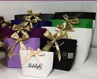 Large Size Gold Present Box For Pajamas Clothes Books Packaging Gold Handle Paper Box Bags Kraft Paper Gift Bag With Handles Dec
Large Size Gold Present Box For Pajamas Clothes Books Packaging Gold Handle Paper Box Bags Kraft Paper Gift Bag With Handles Dec