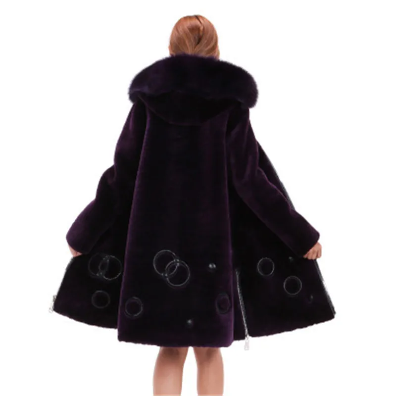 Plus size 4XL jacket Women Imitation fox fur collar hooded Winter fur Coat luxury Sheep shearing Slim Warm outerwear 709
Plus size 4XL jacket Women Imitation fox fur collar hooded Winter fur Coat luxury Sheep shearing Slim Warm outerwear 709