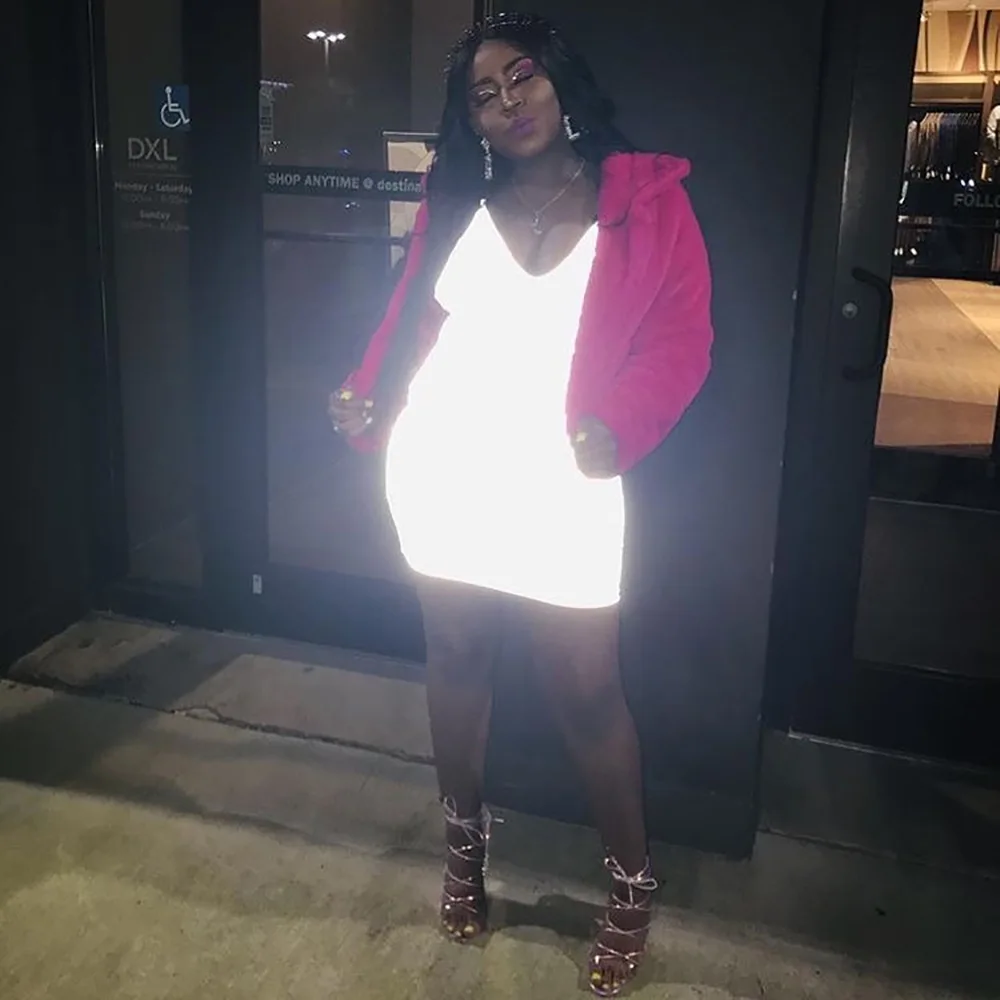 Zmvkgsoa Summer Fashion Women Bodycon Mini Wrap Dress 2019 Spring Basic Strap Shining Club Reflective Dresses Female Y11494
Zmvkgsoa Summer Fashion Women Bodycon Mini Wrap Dress 2019 Spring Basic Strap Shining Club Reflective Dresses Female Y11494