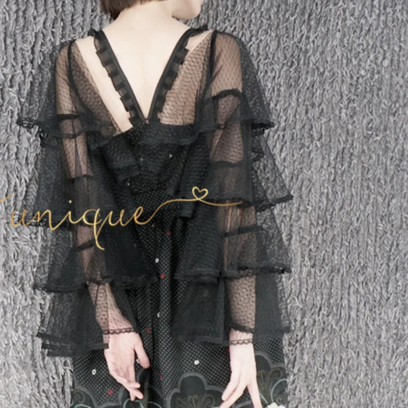 Fashion Romantic Pearl Cuffs Decorative Fake Collar cuffsExtreme beauty Black styling Photo Water jade dot mesh lace Multi-layer
Fashion Romantic Pearl Cuffs Decorative Fake Collar cuffsExtreme beauty Black styling Photo Water jade dot mesh lace Multi-layer