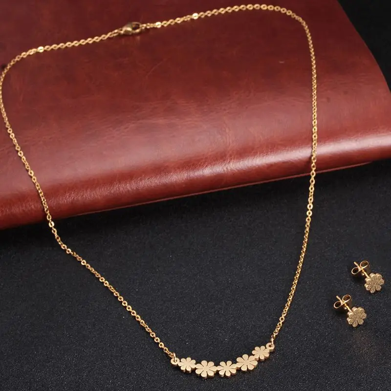 Stainless Steel Woman Jewelry Set Necklace Stud Earring Gold Plating Pearl Pendant Necklaces Bow Stud Earrings Heart Jewelry
Stainless Steel Woman Jewelry Set Necklace Stud Earring Gold Plating Pearl Pendant Necklaces Bow Stud Earrings Heart Jewelry