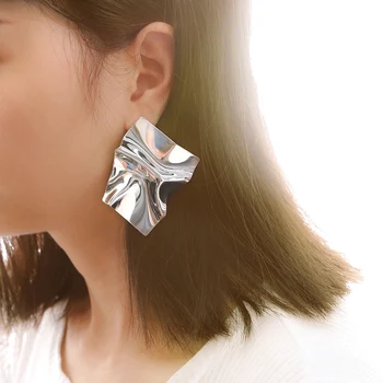 Korea Dongdaemun Retro Classic Paper Earrings CHIC Wind Metal Earrings Irregular Earrings
Korea Dongdaemun Retro Classic Paper Earrings CHIC Wind Metal Earrings Irregular Earrings