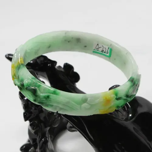 02121 NATURAL BEAUTIFUL CHINA HAND-CARVED GREEN JADE GEMS BANGLE BRACELET
02121 NATURAL BEAUTIFUL CHINA HAND-CARVED GREEN JADE GEMS BANGLE BRACELET