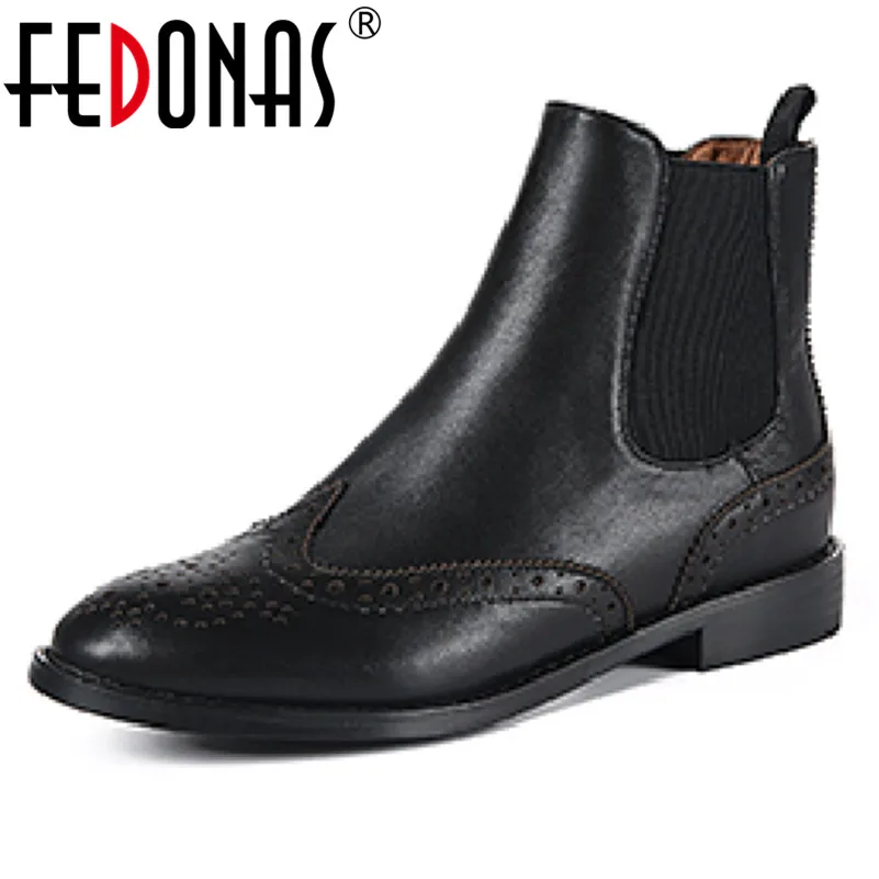 FEDONAS 2019 Women Genuine Leather Ankle Boots Thick Heels Round Toe Motorcycle Boots Sexy Soft Leather Punk Short Ladies Shoes
FEDONAS 2019 Women Genuine Leather Ankle Boots Thick Heels Round Toe Motorcycle Boots Sexy Soft Leather Punk Short Ladies Shoes