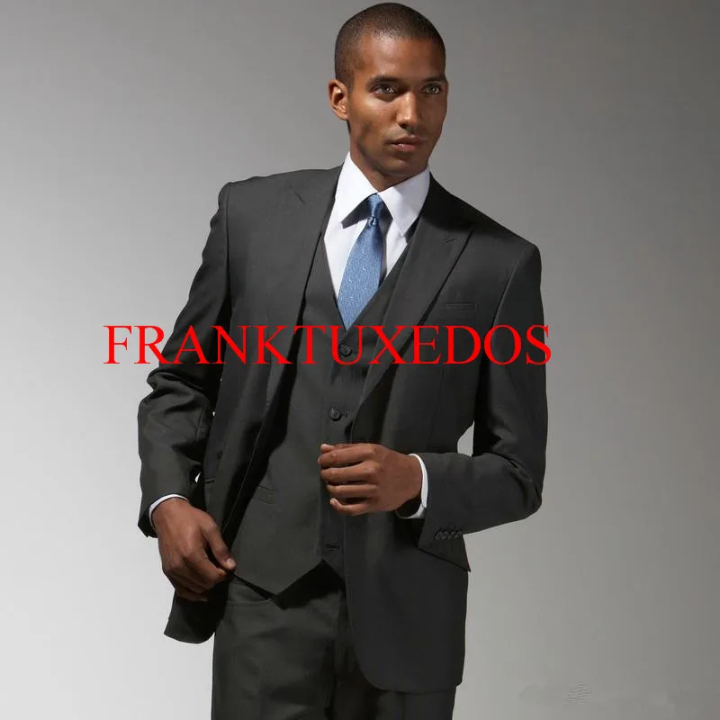 2017 Customize Tailored Made Fashion men's suit Wedding/Party/Prom Men Suits Groomsman GroomTuxedos(Jacket+Pants+Vest+Tie)
2017 Customize Tailored Made Fashion men's suit Wedding/Party/Prom Men Suits Groomsman GroomTuxedos(Jacket+Pants+Vest+Tie)