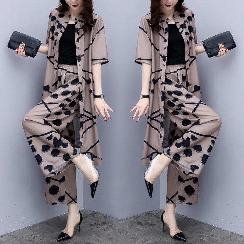 Big Size Floral Print Wide Leg Pant Set Autumn Woman's Tops And Pants Two Piece Set Large Size Casual Women's Suit
Big Size Floral Print Wide Leg Pant Set Autumn Woman's Tops And Pants Two Piece Set Large Size Casual Women's Suit