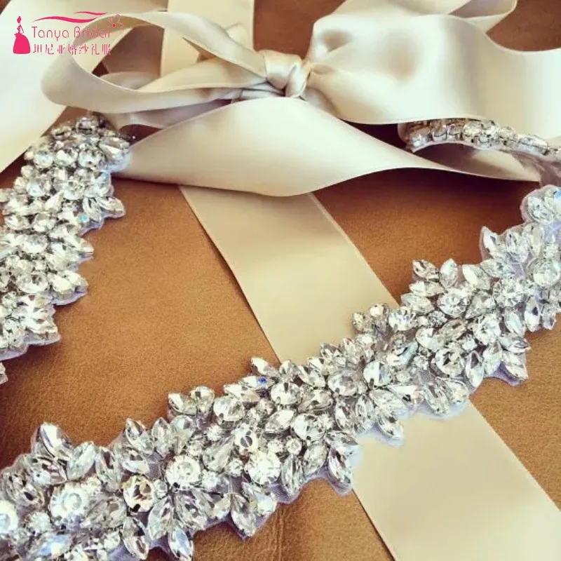 New Style Champagne Crystal Wedding Belts 200cm sash Bride Belt In stock Crystal Length 4.1cm*45cm Red White Belt DQG014
New Style Champagne Crystal Wedding Belts 200cm sash Bride Belt In stock Crystal Length 4.1cm*45cm Red White Belt DQG014