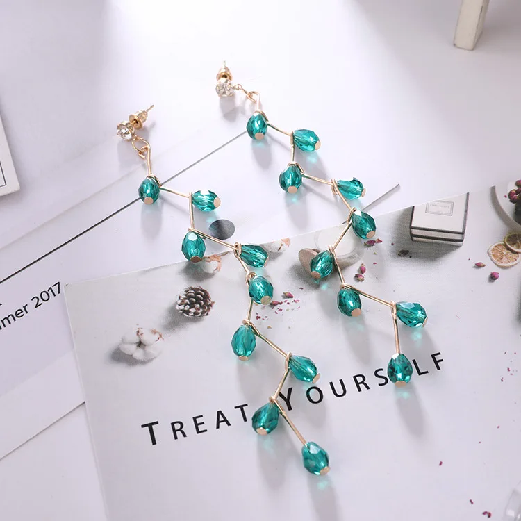 Hot Style Korean Retro Tassel Long Style Temperament Contracted Crystal Personality Earrings Wholesale Girls Bohemian Earrings
Hot Style Korean Retro Tassel Long Style Temperament Contracted Crystal Personality Earrings Wholesale Girls Bohemian Earrings