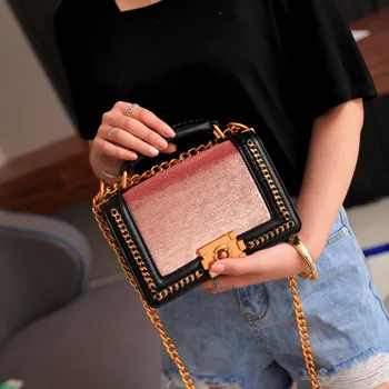2019 new metal personality small square bag fashion wild chain handbag shoulder slanting bag female
2019 new metal personality small square bag fashion wild chain handbag shoulder slanting bag female
