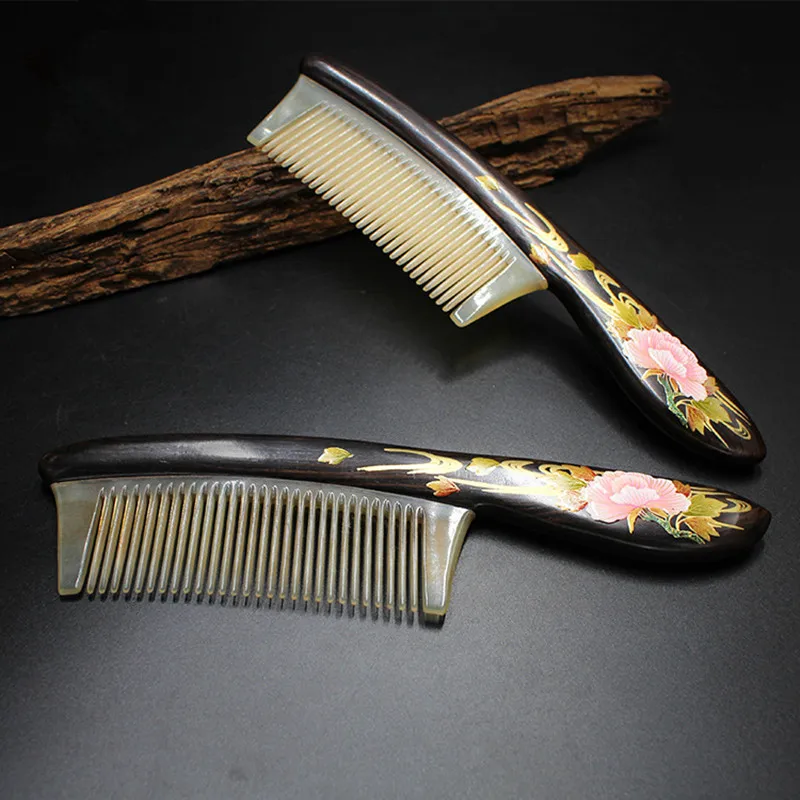 2019 Natural Ebony Black comb comb top quality sheep horn painting process comb creative customized
2019 Natural Ebony Black comb comb top quality sheep horn painting process comb creative customized