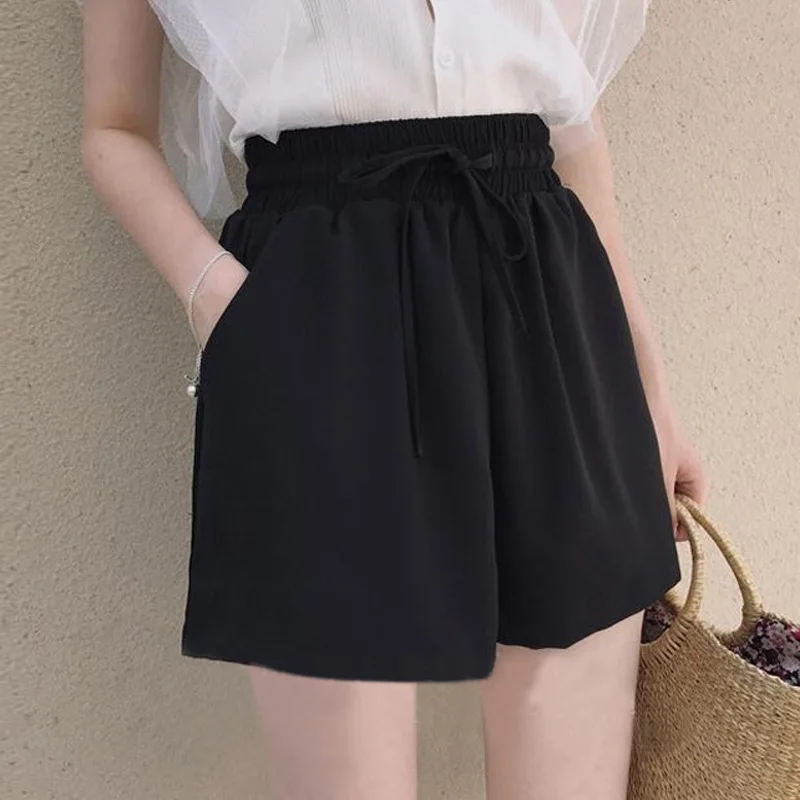 2018 Summer New Solid Black Shorts Womens High Waist Female Shorts Wide Leg Short Loose Culottes Casual Ladies Hotpants
2018 Summer New Solid Black Shorts Womens High Waist Female Shorts Wide Leg Short Loose Culottes Casual Ladies Hotpants