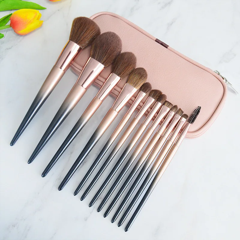 Фото Professional 12Pcs Makeup Brushes Set Gradient Color Foundation Powder Blush Eyeshadow Cosmetic Brush Kit with Bag | Красота и
