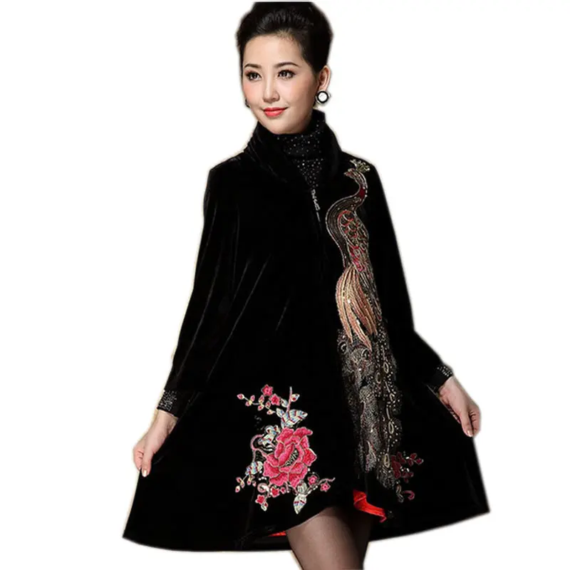 Embroidery Velvet Cloak Woman Peacock Velvet Cardigan Sequins Clothing Poncho Spring Autumn High Collar Trecn 6XL
Embroidery Velvet Cloak Woman Peacock Velvet Cardigan Sequins Clothing Poncho Spring Autumn High Collar Trecn 6XL