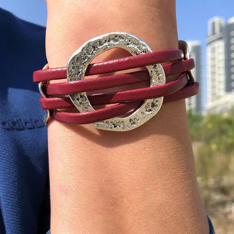 8Seasons Punk Style Handmade PU Leather Rope Unisex Bracelet Vntage Silver Irregular Round Woven Buckle Bracelet Fashion Jewelry
8Seasons Punk Style Handmade PU Leather Rope Unisex Bracelet Vntage Silver Irregular Round Woven Buckle Bracelet Fashion Jewelry