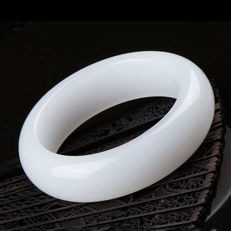 KYSZDL Free shipping Natural white stone bracelet Wide version fashion elegant Genuine natural stone Bangle Lady's gift
KYSZDL Free shipping Natural white stone bracelet Wide version fashion elegant Genuine natural stone Bangle Lady's gift
