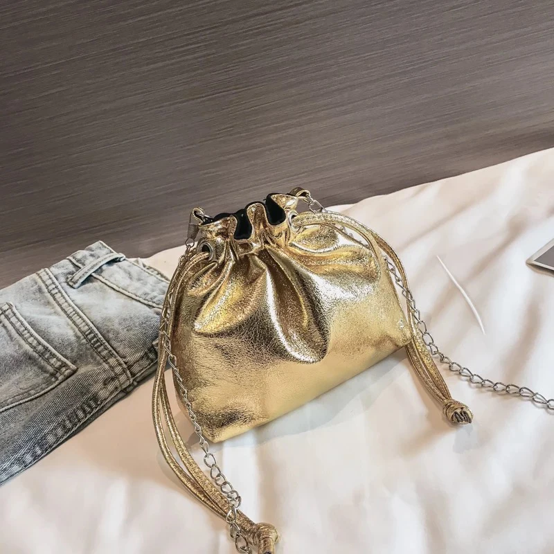 Mini Women Evening Chain Bright PU Shoulder Bag Bucket Designer Small Handbag Crossbody Bag Clutch Ladies Messenger Bags
Mini Women Evening Chain Bright PU Shoulder Bag Bucket Designer Small Handbag Crossbody Bag Clutch Ladies Messenger Bags