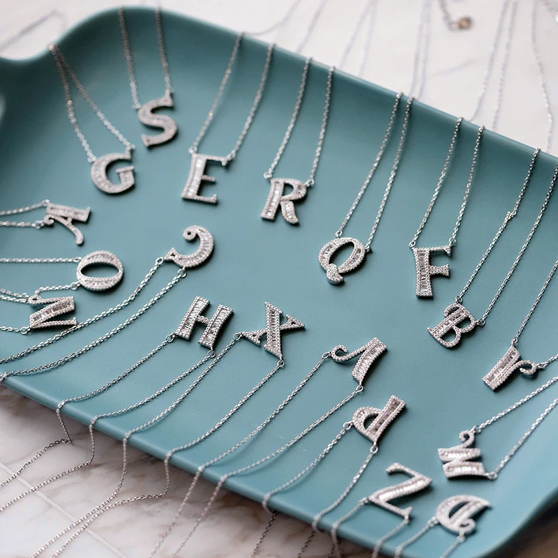 4 Colors Alphabet 26 Letters Pendant Necklace For Lady Women Gold Sliver Cubic Zirconia Crystal Charm Jewelry Gift
4 Colors Alphabet 26 Letters Pendant Necklace For Lady Women Gold Sliver Cubic Zirconia Crystal Charm Jewelry Gift