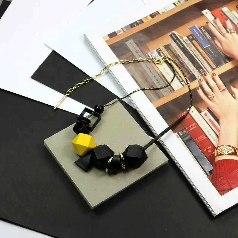 4436369757_1702559720