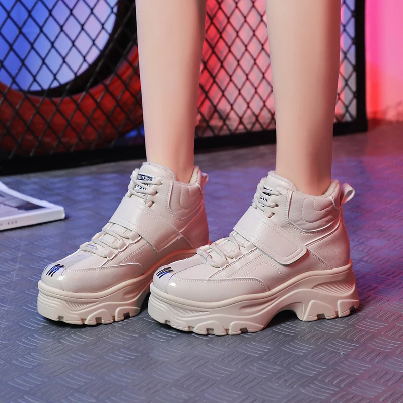 Martin boots women 2018 winter new british style plush platform ankle fur boots keep warm snow boots clunky chunky sneakers
Martin boots women 2018 winter new british style plush platform ankle fur boots keep warm snow boots clunky chunky sneakers