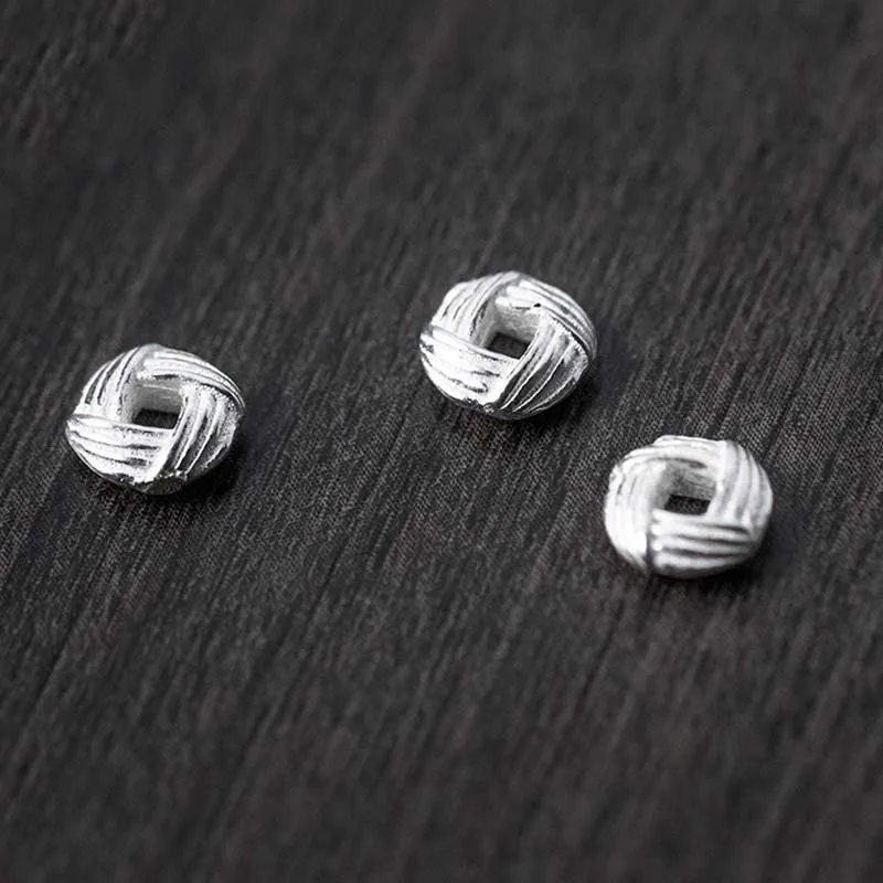 2pcs/lot Fashion Strip Round Bread Charm Beads 925 Sterling Silver Craft Handmade Decoration Spacer Beads DIY Jewelry Making
2pcs/lot Fashion Strip Round Bread Charm Beads 925 Sterling Silver Craft Handmade Decoration Spacer Beads DIY Jewelry Making