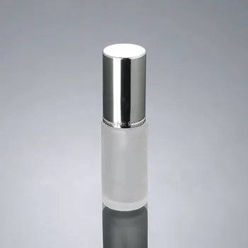 50pcs x 20ml Lotion Bottle Frosted Glass Bottle with Silver or Gold Lid Glass press pump Bottles Empty Essence bottle
50pcs x 20ml Lotion Bottle Frosted Glass Bottle with Silver or Gold Lid Glass press pump Bottles Empty Essence bottle