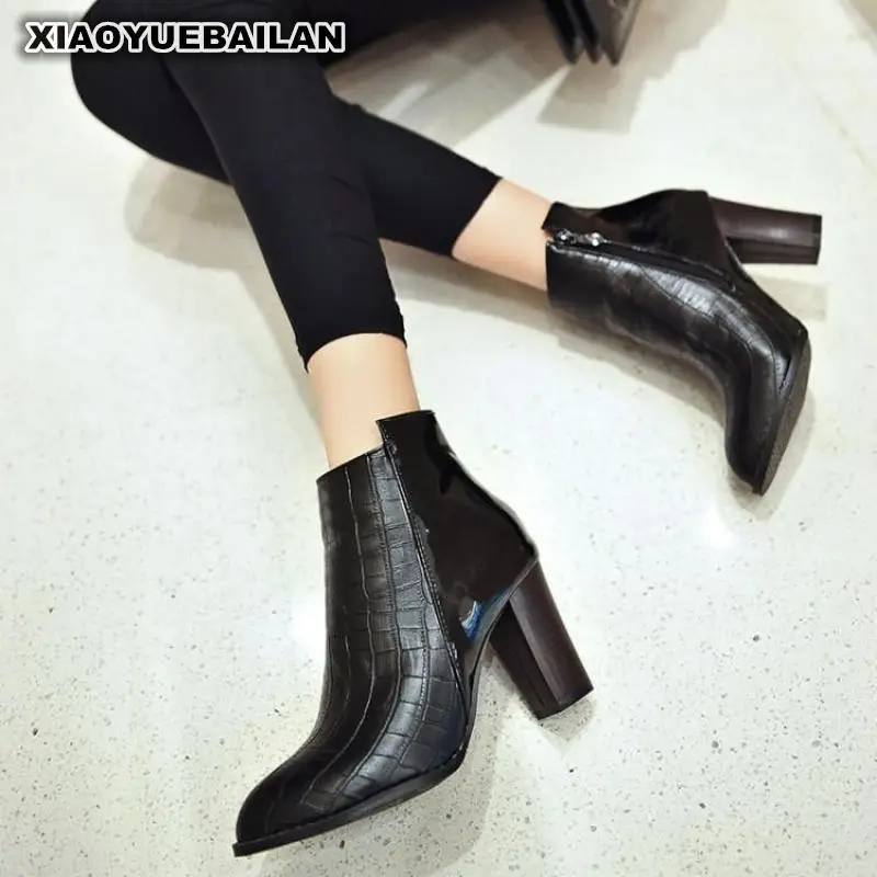 2018 big yardsEurope New Fashion Bottom Tube Side Zipper Head With Coarse AndLacquer Leather Winter Boots Women 6.15
2018 big yardsEurope New Fashion Bottom Tube Side Zipper Head With Coarse AndLacquer Leather Winter Boots Women 6.15
