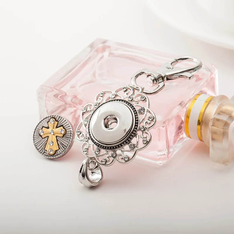 1pcs/lot Wholesale 18MM snap new button keychains Snap Jewelry Button Metal Vintage Owl Snap KeyChain
1pcs/lot Wholesale 18MM snap new button keychains Snap Jewelry Button Metal Vintage Owl Snap KeyChain