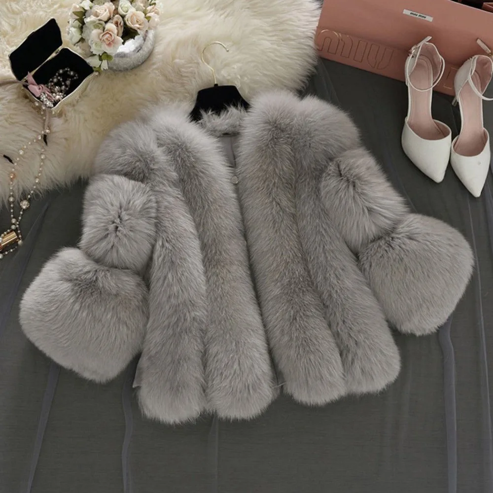 Plus Size Women Winter Faux Fox Coats Fluffy Zipper Waistcoat Warm Gilet Short Shaggy Fur Cardigan Outerwear Slim Jacket Coat
Plus Size Women Winter Faux Fox Coats Fluffy Zipper Waistcoat Warm Gilet Short Shaggy Fur Cardigan Outerwear Slim Jacket Coat