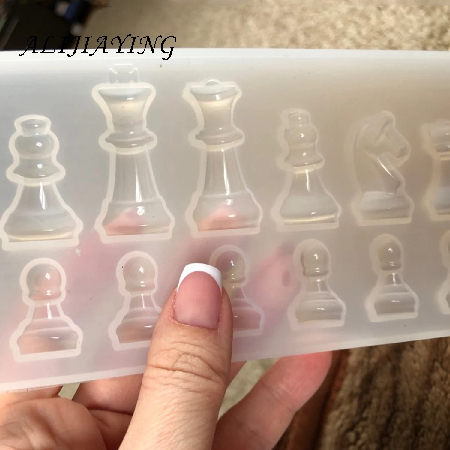 1pc Silicone Chess Shaped Mold Sugar Craft cake decorating tool baking tools for cakes DIY Clay Epoxy Resin Mold A216
1pc Silicone Chess Shaped Mold Sugar Craft cake decorating tool baking tools for cakes DIY Clay Epoxy Resin Mold A216