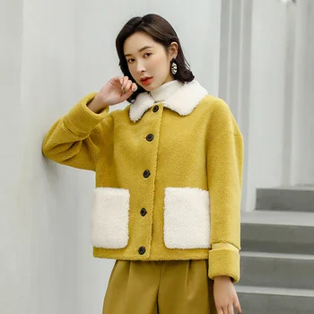 Autumn Winter Real Composite Lamb Fur Coat Women Genuine Shearling Wool Fur Coat/Jacket with Faux Suede Leather Liner A120
Autumn Winter Real Composite Lamb Fur Coat Women Genuine Shearling Wool Fur Coat/Jacket with Faux Suede Leather Liner A120