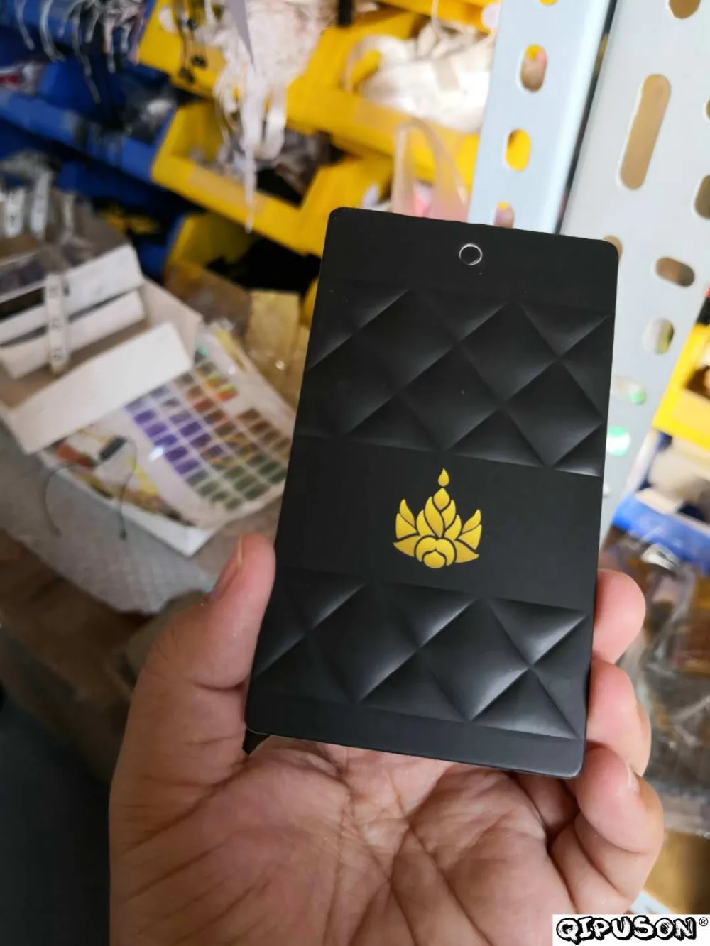 DH19115 custom Garment tags/hangtag/Clothing Labels/Sticker/Packing/Jewellery Tags/Business Cards/paper tags/tag
DH19115 custom Garment tags/hangtag/Clothing Labels/Sticker/Packing/Jewellery Tags/Business Cards/paper tags/tag
