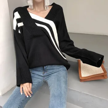 CBAFU chic brand black white patchwork asymmetrical sweater deep v neck knitted female top loose pullovers jumper knitwear N698
CBAFU chic brand black white patchwork asymmetrical sweater deep v neck knitted female top loose pullovers jumper knitwear N698
