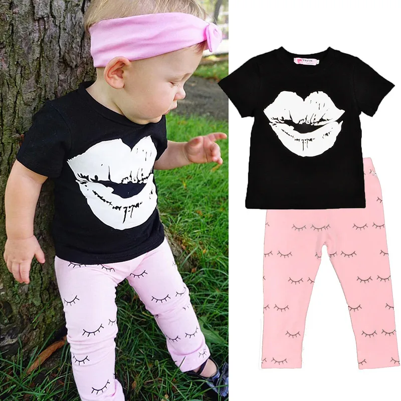 2PCS Fashion O Neck Cotton Tops Clothing Set for Baby Girls Lips Print Black T Shirt Eyebrow Pink Pants Infant Casual Outfit Tee
2PCS Fashion O Neck Cotton Tops Clothing Set for Baby Girls Lips Print Black T Shirt Eyebrow Pink Pants Infant Casual Outfit Tee