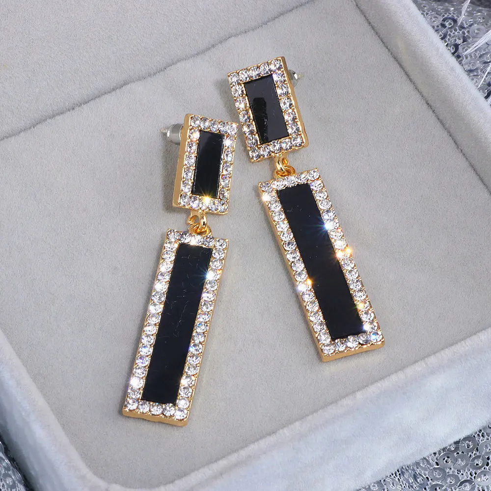 Trendy Simple Style Long Drop Earring for Women Gold Color Crystal Geometric Square Dangle Earrings Brincos Female Jewelry WX192
Trendy Simple Style Long Drop Earring for Women Gold Color Crystal Geometric Square Dangle Earrings Brincos Female Jewelry WX192