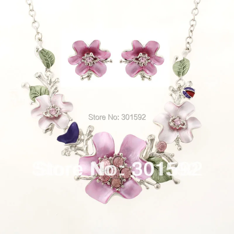 Top Quality Flower Necklaces and earrings set Alloy Choker Necklaces Fashion Jewelry set Wholesale A730
Top Quality Flower Necklaces and earrings set Alloy Choker Necklaces Fashion Jewelry set Wholesale A730