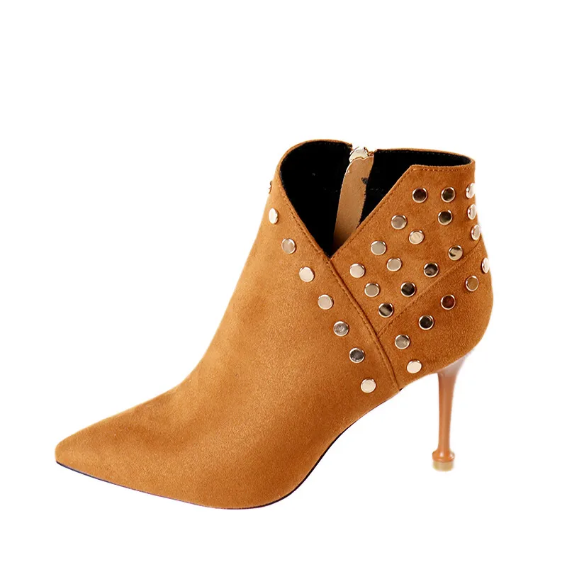 Fashion Caramel Color Rivet Stiletto High Heels Female 2019 Autumn And Winter New Temperament Suede Pointed Short Boots
Fashion Caramel Color Rivet Stiletto High Heels Female 2019 Autumn And Winter New Temperament Suede Pointed Short Boots