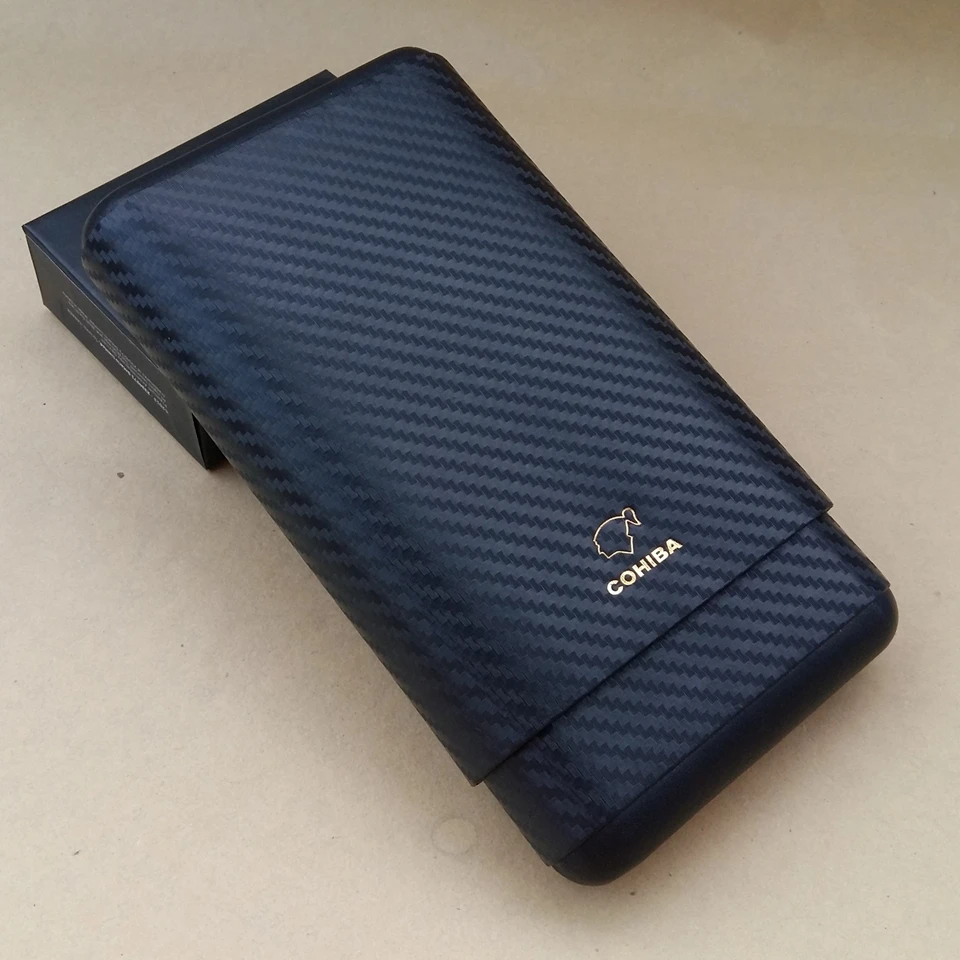COHIBA 4 fingers Travel Cigar Case Black Carbon Fiber and Cedar Wood Tube Holder Portable Cigar Humidor Box
COHIBA 4 fingers Travel Cigar Case Black Carbon Fiber and Cedar Wood Tube Holder Portable Cigar Humidor Box