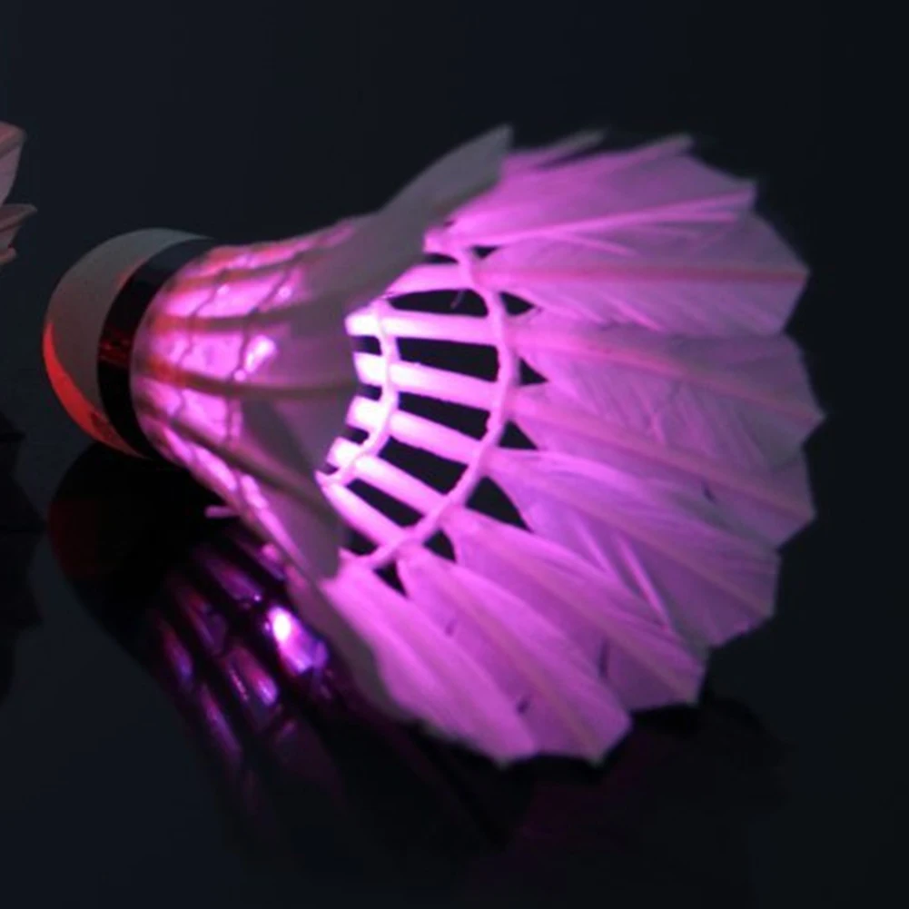 1 Pcs Dark Night Colorful LED Lighting Sport Badminton Luminous LED Badminton Feather Shuttlecock
1 Pcs Dark Night Colorful LED Lighting Sport Badminton Luminous LED Badminton Feather Shuttlecock