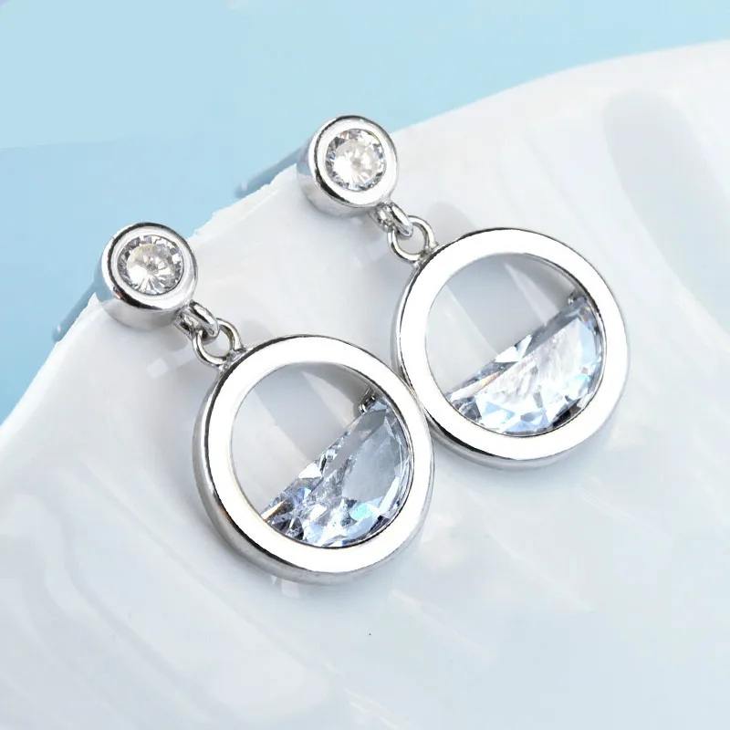 A Wang Qingquan Ear Nail Woman Xiao Qingxin 925 Silver Simple Ear Drop Temperament Korean
A Wang Qingquan Ear Nail Woman Xiao Qingxin 925 Silver Simple Ear Drop Temperament Korean