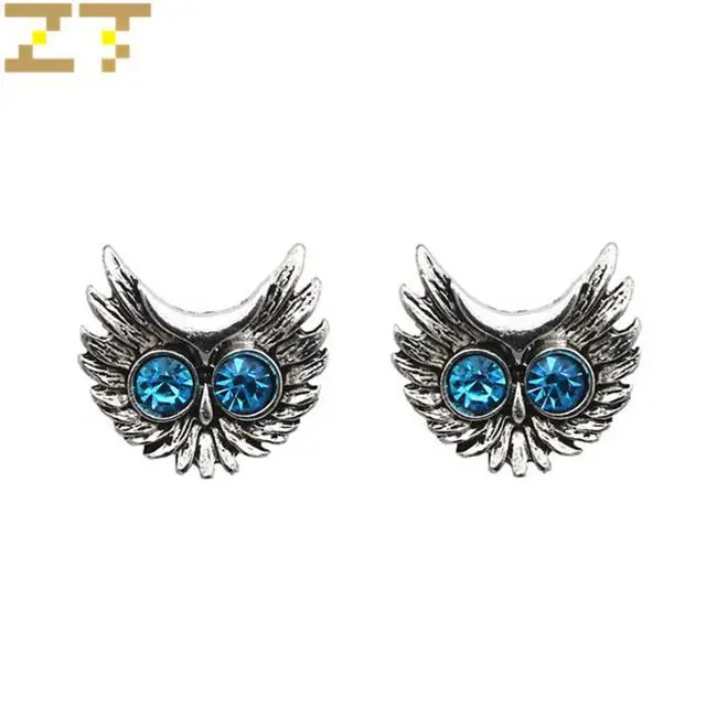 Hot Sale Trendy Vintage Blue Rhinestone Cute Owl 3D Carved Feather Silver Color Stud Earring for Women Jewelry Brincos Oorbellen
Hot Sale Trendy Vintage Blue Rhinestone Cute Owl 3D Carved Feather Silver Color Stud Earring for Women Jewelry Brincos Oorbellen