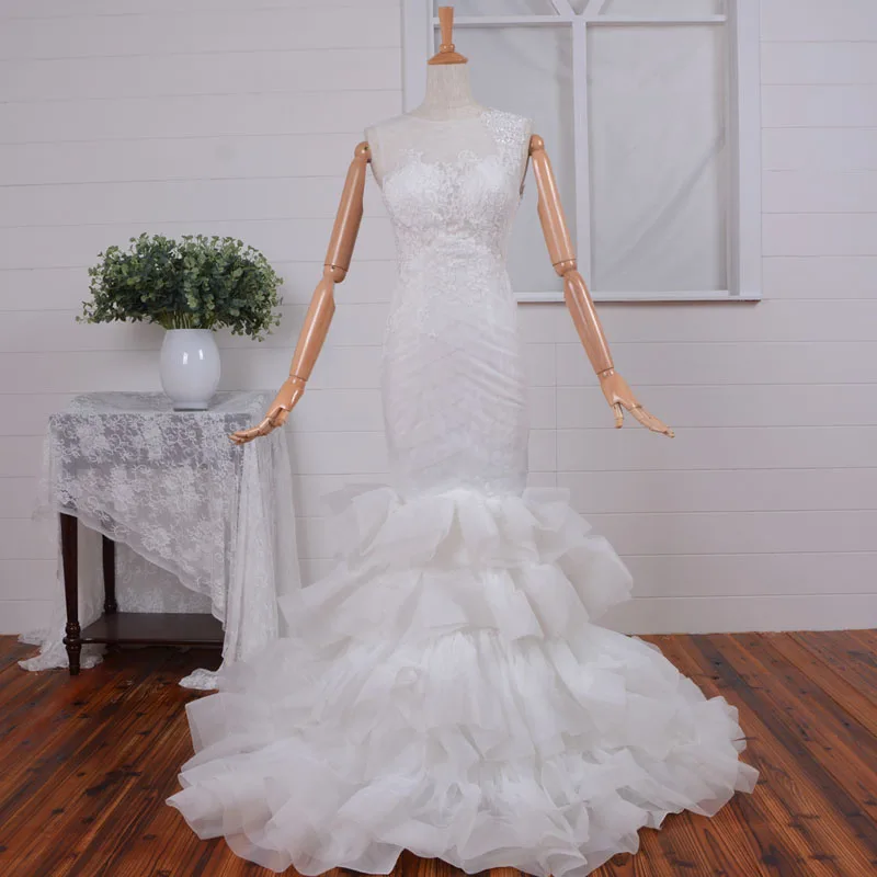 Beading organza sexy mermaid Wedding Bridal Gown vestido de novia ruffles tiered lace appliques button
Beading organza sexy mermaid Wedding Bridal Gown vestido de novia ruffles tiered lace appliques button