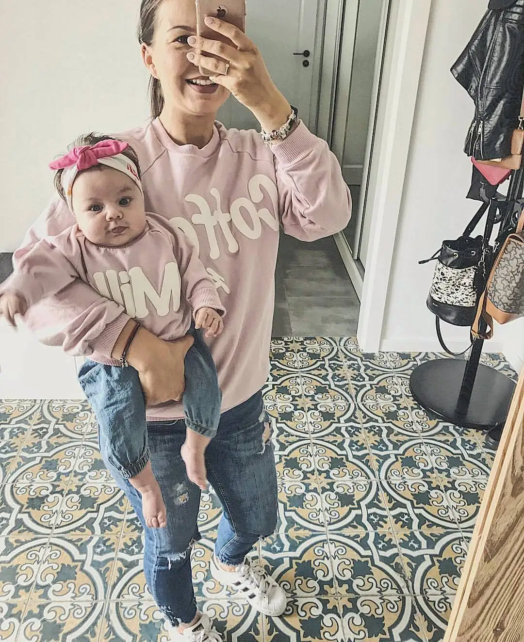 Mother and Daughter Hoodies Pink Family Matching Clothes Autumn Matching Mother Daughter Clothes Cartoon Sweatershirt
Mother and Daughter Hoodies Pink Family Matching Clothes Autumn Matching Mother Daughter Clothes Cartoon Sweatershirt