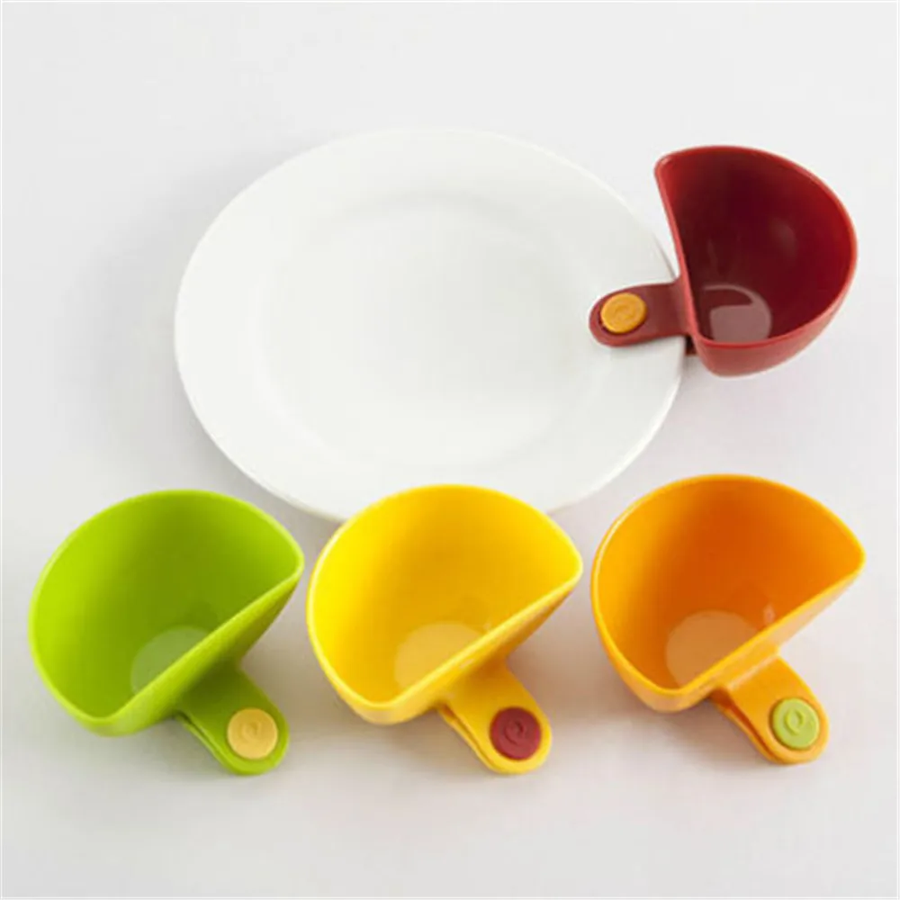 1Pcs Creative Assorted Saucer Salad Ketchup Jam Dip Clip Cup Bowl Saucer Cup for Tomato Salt Vinegar Sugar Flavor Kitchen Tool
1Pcs Creative Assorted Saucer Salad Ketchup Jam Dip Clip Cup Bowl Saucer Cup for Tomato Salt Vinegar Sugar Flavor Kitchen Tool