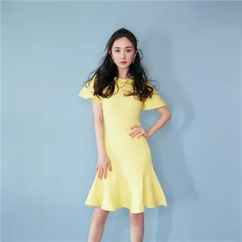 2019 Mermaid Dress Sexy Yang Mi Celebrity Ruffles Short Fashion Women O Neck Night Club Bandage Body con Party Dresses Wholesale
2019 Mermaid Dress Sexy Yang Mi Celebrity Ruffles Short Fashion Women O Neck Night Club Bandage Body con Party Dresses Wholesale