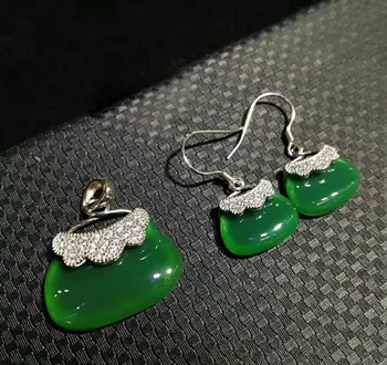 boutique jewelry Natural Chalcedony 925 silver jewelry wholesale little wallet pendant and earring
boutique jewelry Natural Chalcedony 925 silver jewelry wholesale little wallet pendant and earring