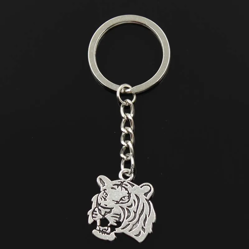 Fashion Keychain 27x24mm roaring tiger head Pendants DIY Men Jewelry Car Key Chain Ring Holder Souvenir For Gift
Fashion Keychain 27x24mm roaring tiger head Pendants DIY Men Jewelry Car Key Chain Ring Holder Souvenir For Gift