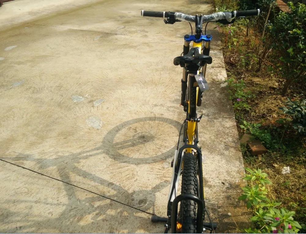 Adluts bike 26*17inch mountain bicycle Hydraulic brakes new cycling bicicleta mountain bike 21/24/27speed
Adluts bike 26*17inch mountain bicycle Hydraulic brakes new cycling bicicleta mountain bike 21/24/27speed