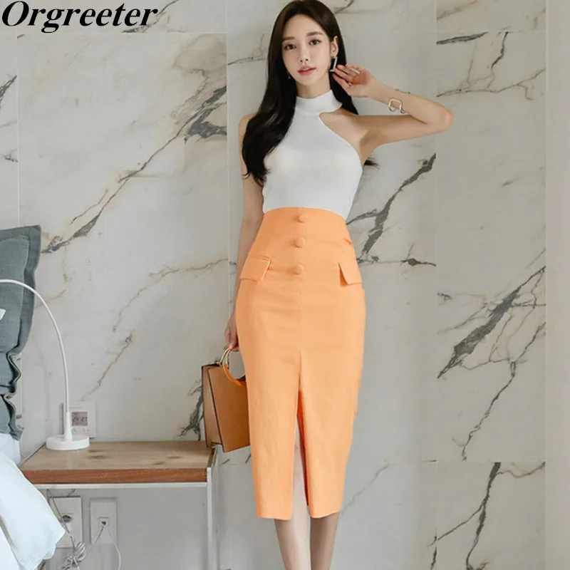 2 Piece Set Elegant Women 2019 Halter Off shoulder Sleeveless Knitted Tops and Button Midi Pencil Skirts Crop Top and Skirt Sets
2 Piece Set Elegant Women 2019 Halter Off shoulder Sleeveless Knitted Tops and Button Midi Pencil Skirts Crop Top and Skirt Sets